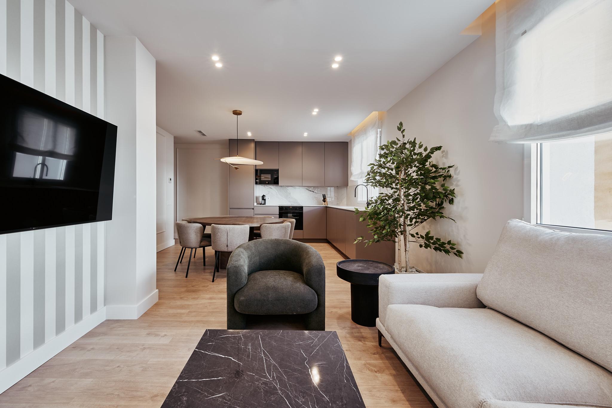 Piso de 4 dormitorios en Alcalde Sainz de Baranda 53 — Ibiza, Madrid