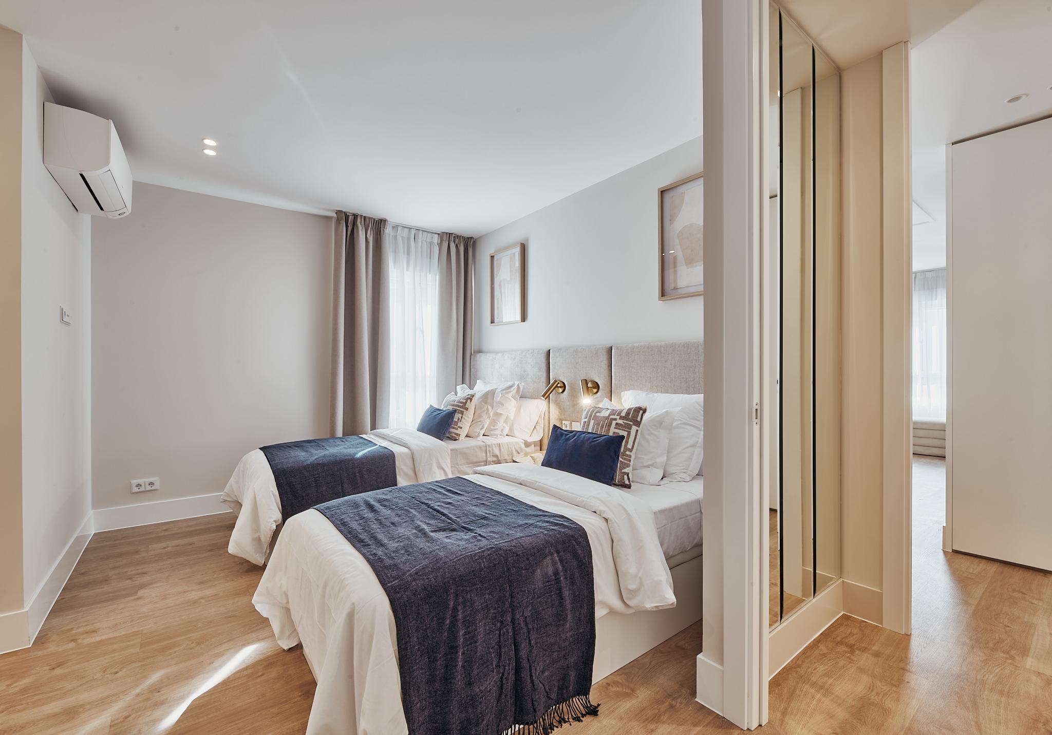 Piso de 3 dormitorios en Diego de León 56 — Lista, Madrid (3)