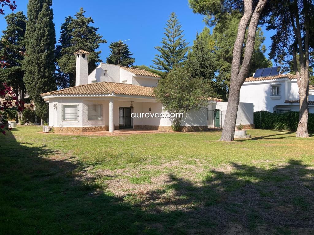 Chalet en Vistahermosa — Vistahermosa, El Puerto de Santa María (2)
