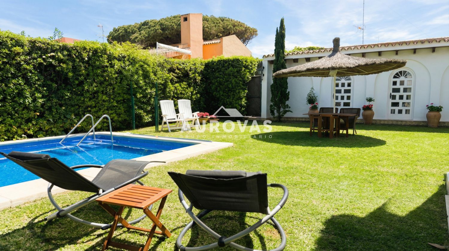 Chalet con apartamento de invitados en Vistahermosa — Vistahermosa, El Puerto de Santa María (3)