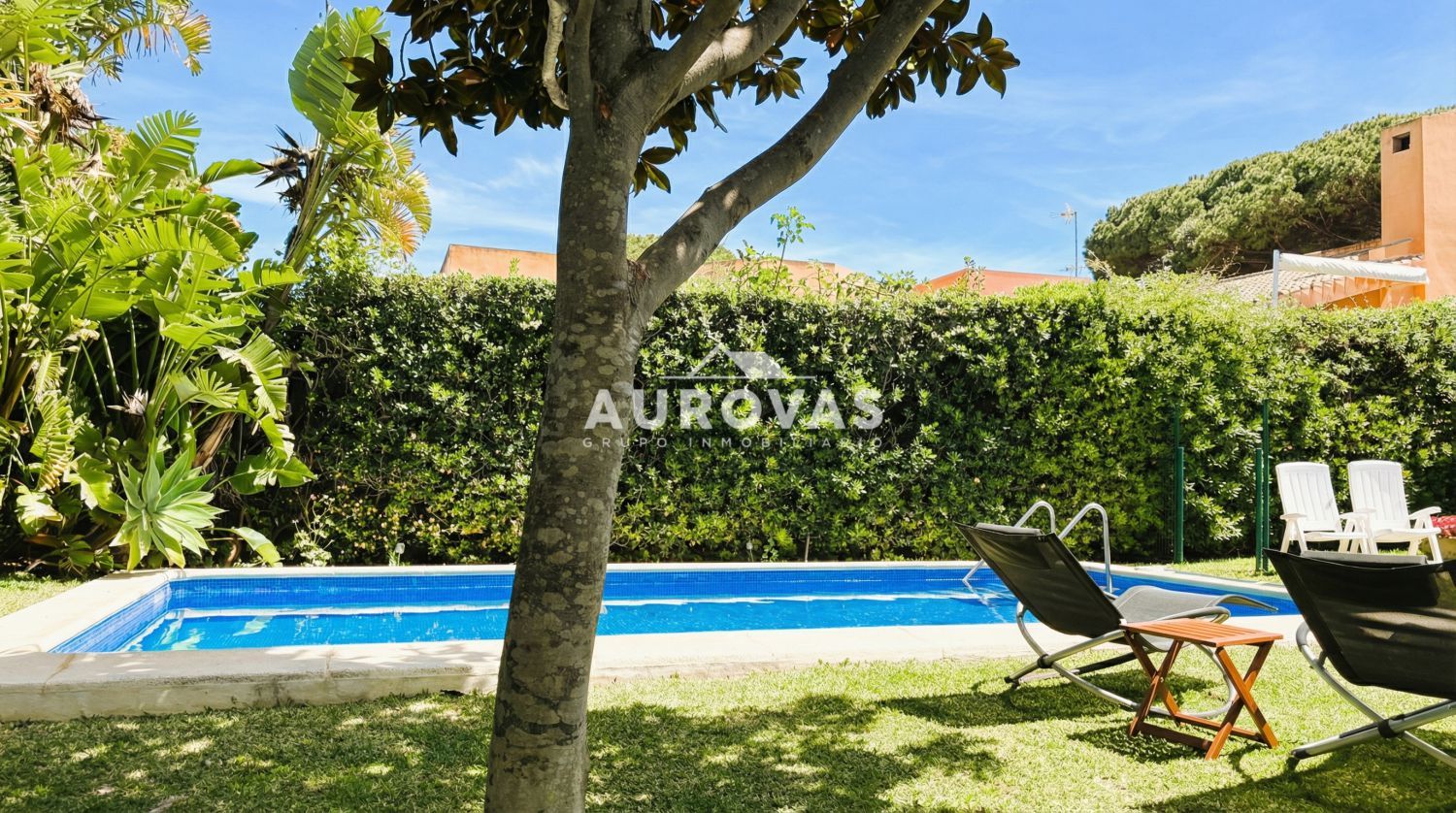 Chalet con apartamento de invitados en Vistahermosa — Vistahermosa, El Puerto de Santa María (5)