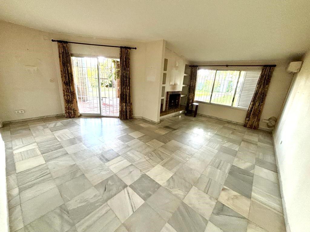 Chalet pareado en Vistahermosa — Vistahermosa, El Puerto de Santa María (2)