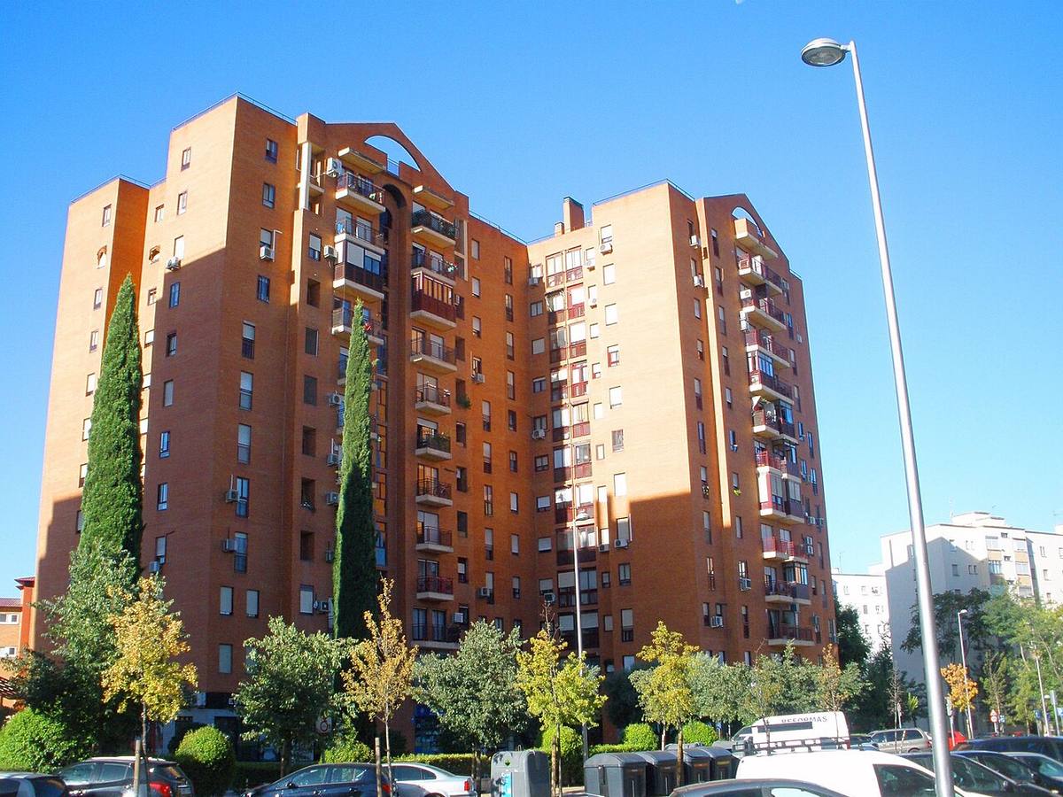 Bloque de viviendas en el barrio de Los Ángeles, en Villaverde, Madrid.