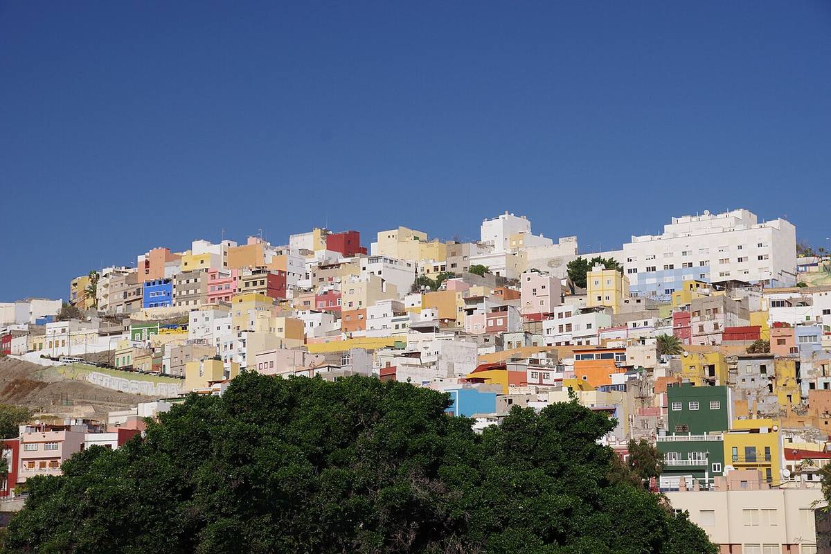 Vista panorámica de viviendas en una ladera de Las Palmas de Gran Canaria.