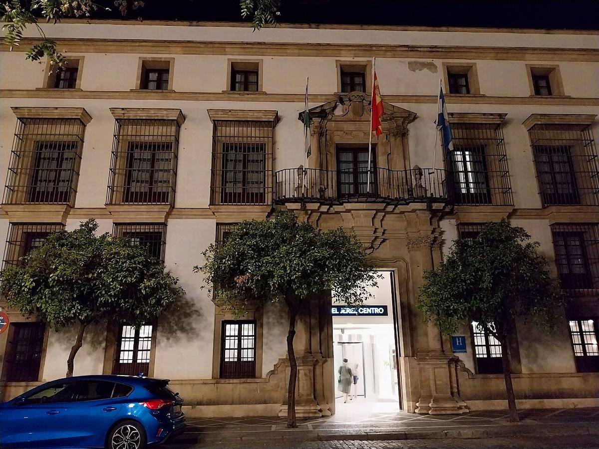 Fachada del Hotel Jerez Centro en Jerez de la Frontera.