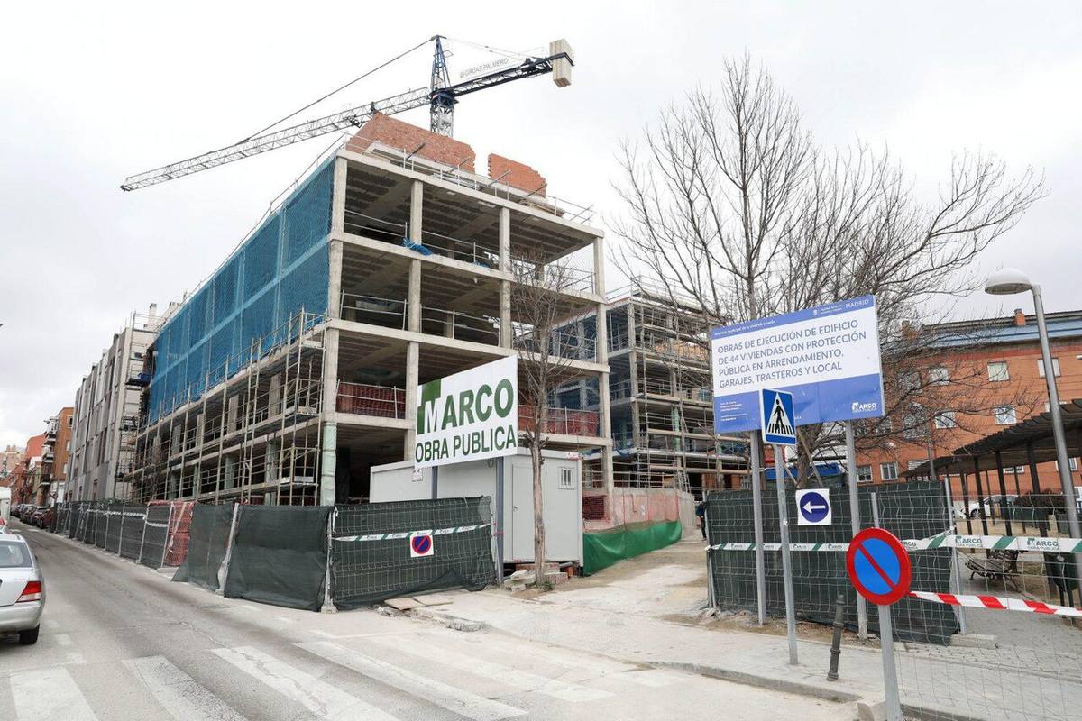 Obras de construcción de un edificio de 44 viviendas con protección pública en arrendamiento.