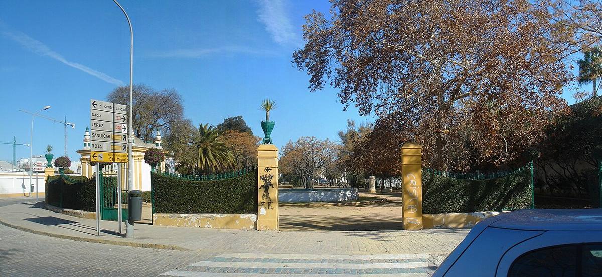 Vista del Paseo de la Victoria en El Puerto de Santa María.