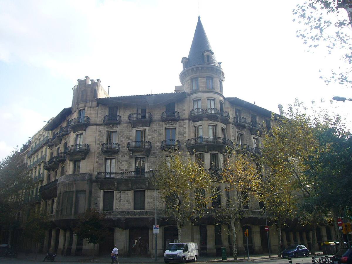 Edificio de viviendas Casa Burés en Barcelona.