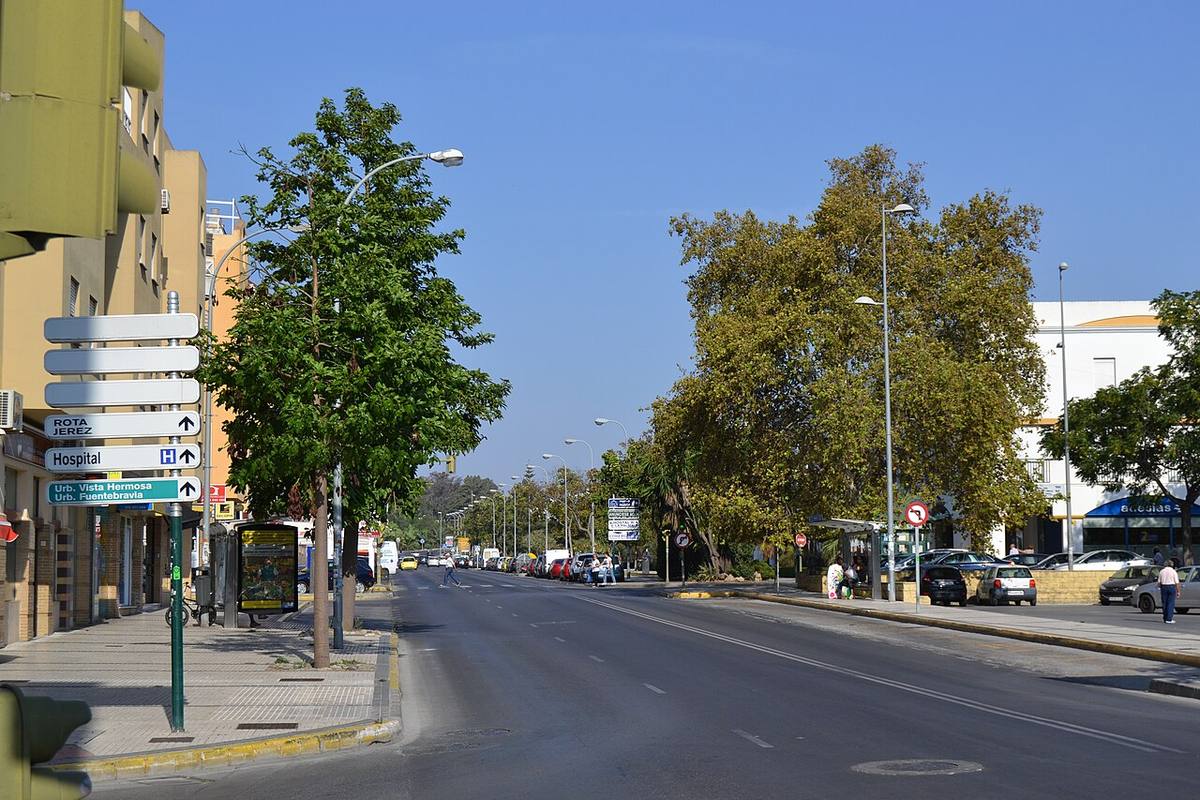 Perspectiva de la calle Valdés, lugar donde se sitúan las 22 viviendas protegidas de Insur.