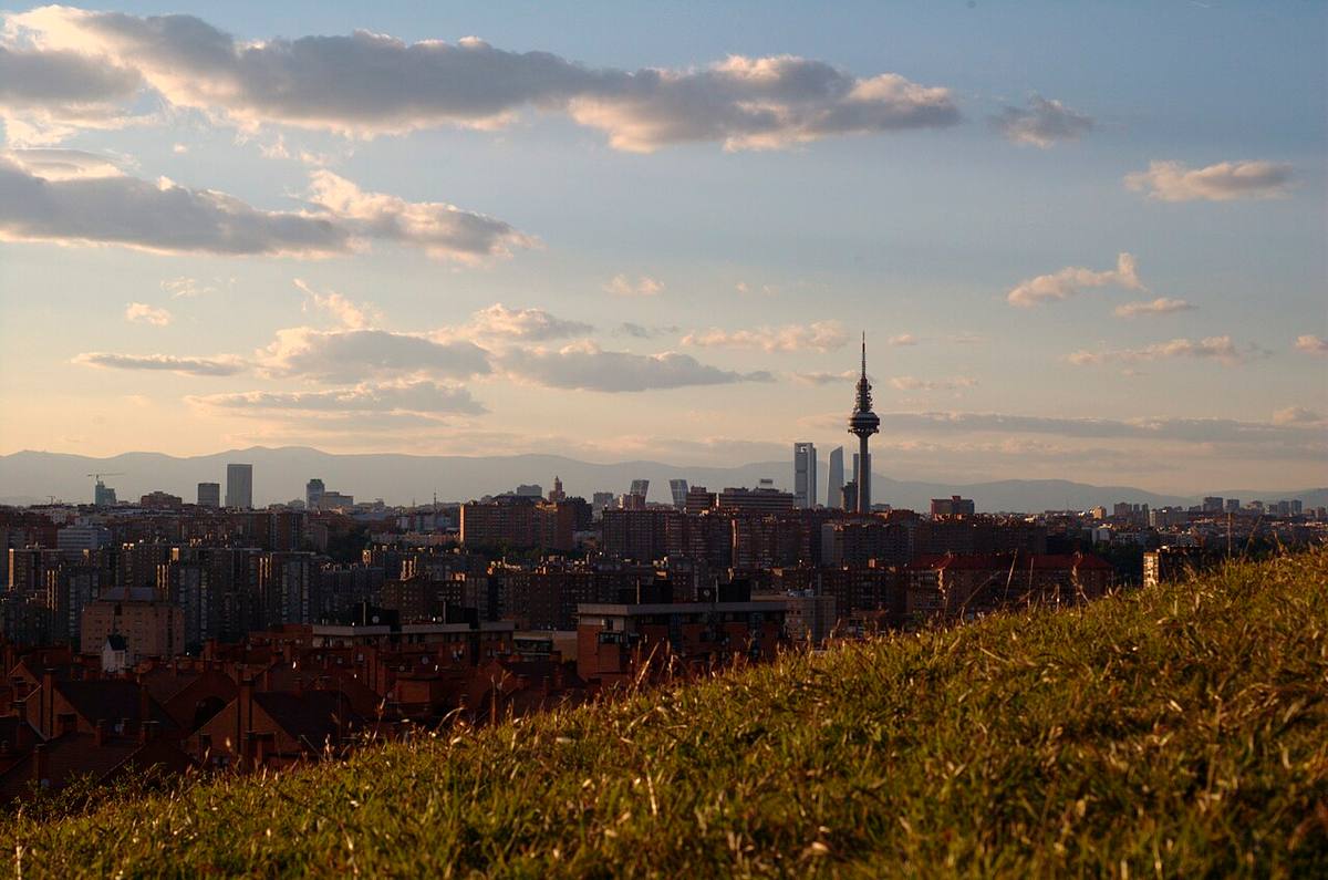 Skyline de Madrid con las Cuatro Torres del distrito de Chamartín, la zona con la obra nueva más cara.