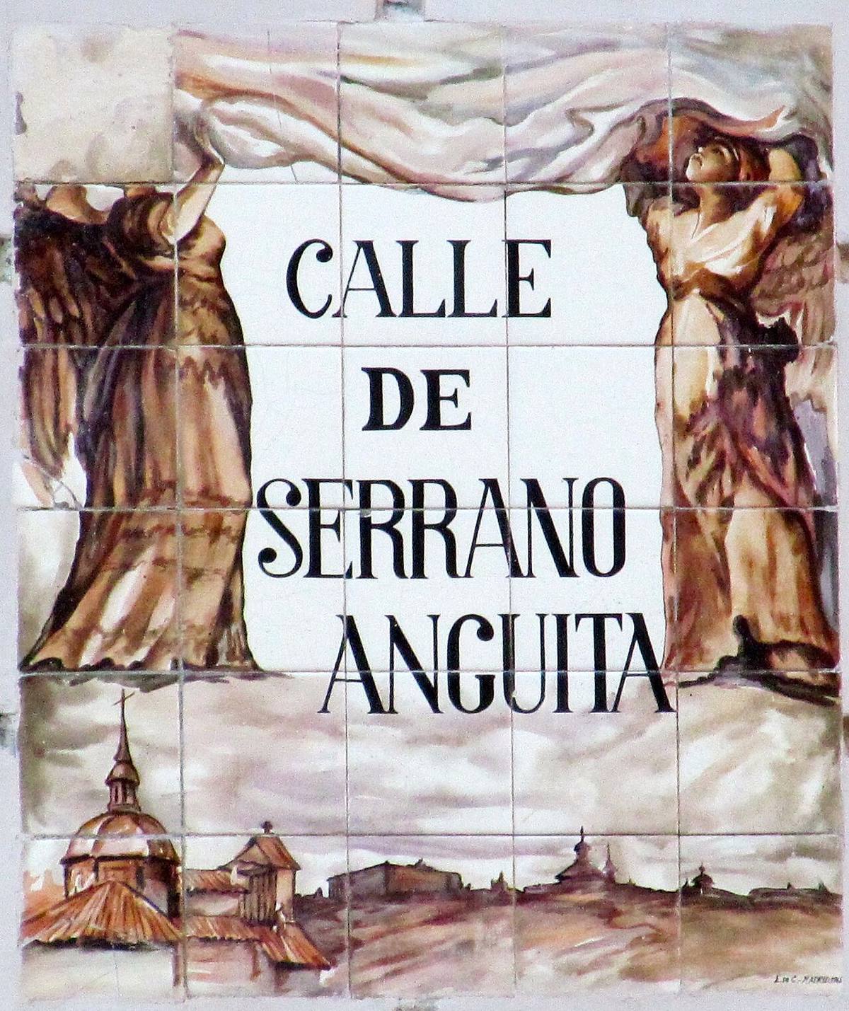 Placa cerámica de la calle de Serrano Anguita en Madrid.