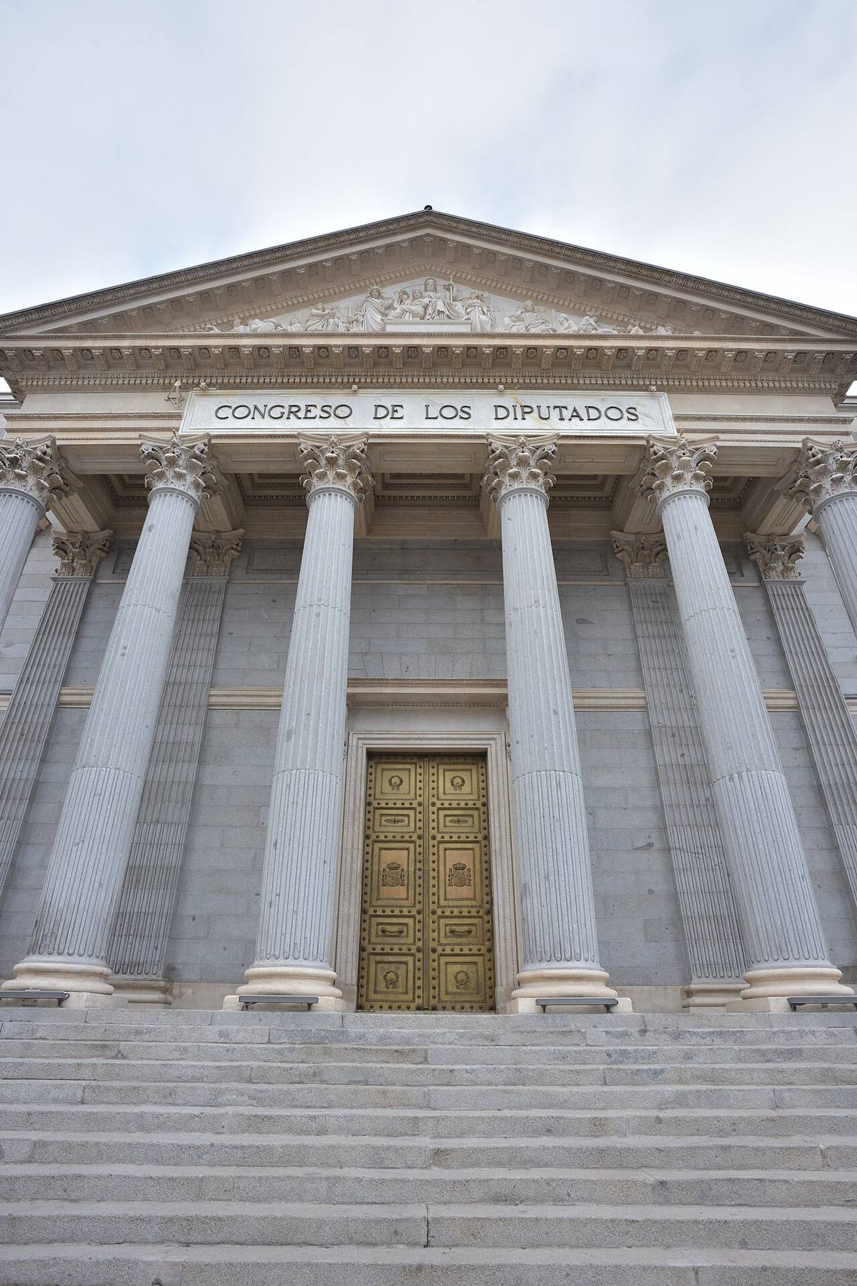 Fachada principal del Congreso de los Diputados en Madrid.