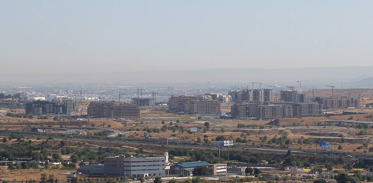 Bloques de viviendas de reciente construcción en el barrio de El Cañaveral.