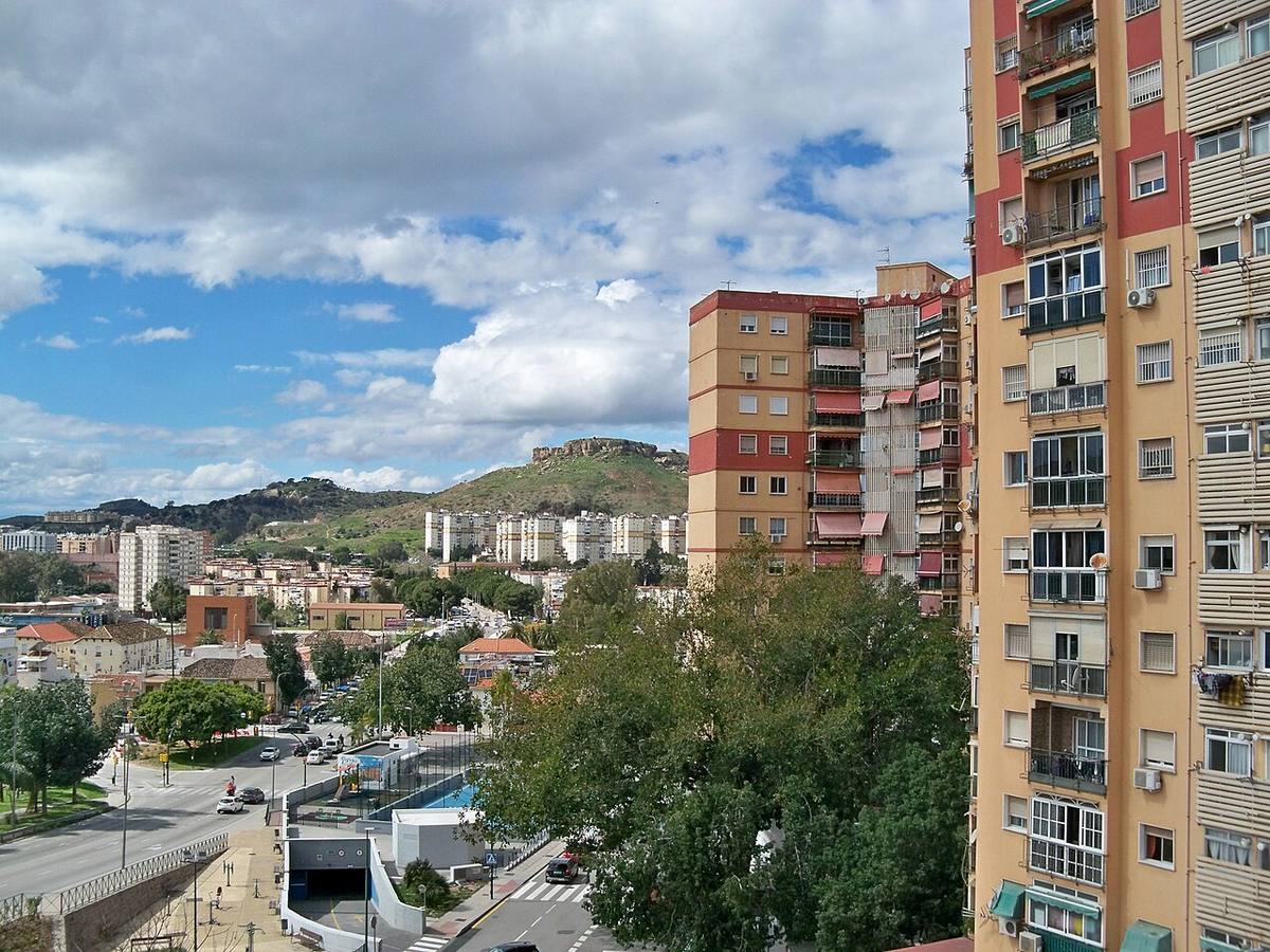 Vista de bloques de viviendas en el barrio de Parque del Sur, Málaga.