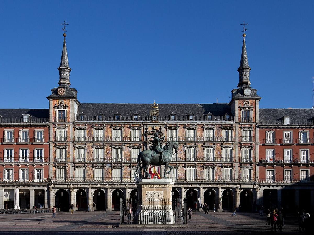 Fachada de la Casa de la Panadería en la Plaza Mayor de Madrid.