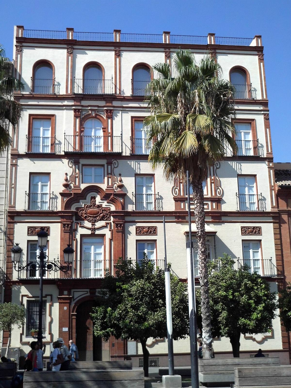 Edificio de apartamentos en la zona de Puerta de Jerez.