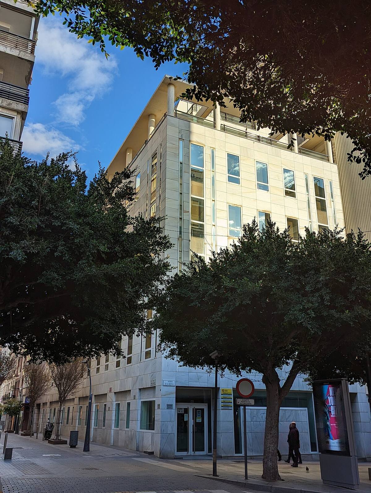 Edificio de oficinas en la ciudad de Murcia.