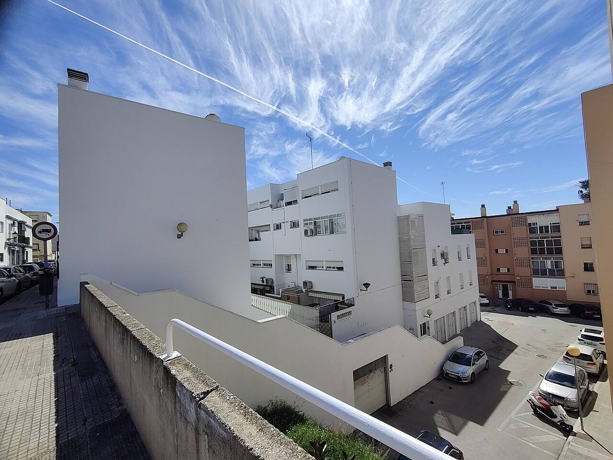 Bloques de viviendas de reciente construcción en Puerto Real.