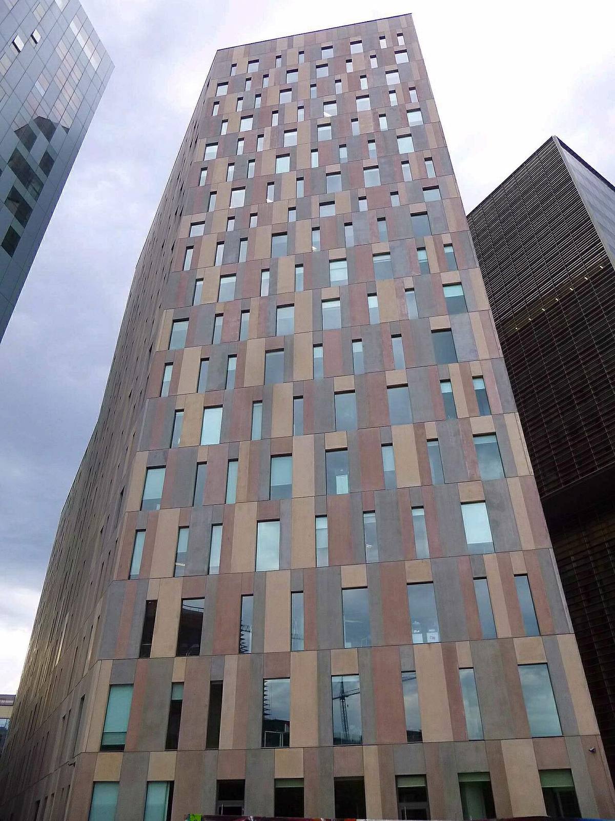 Edificio de oficinas en la avenida Diagonal de Barcelona.