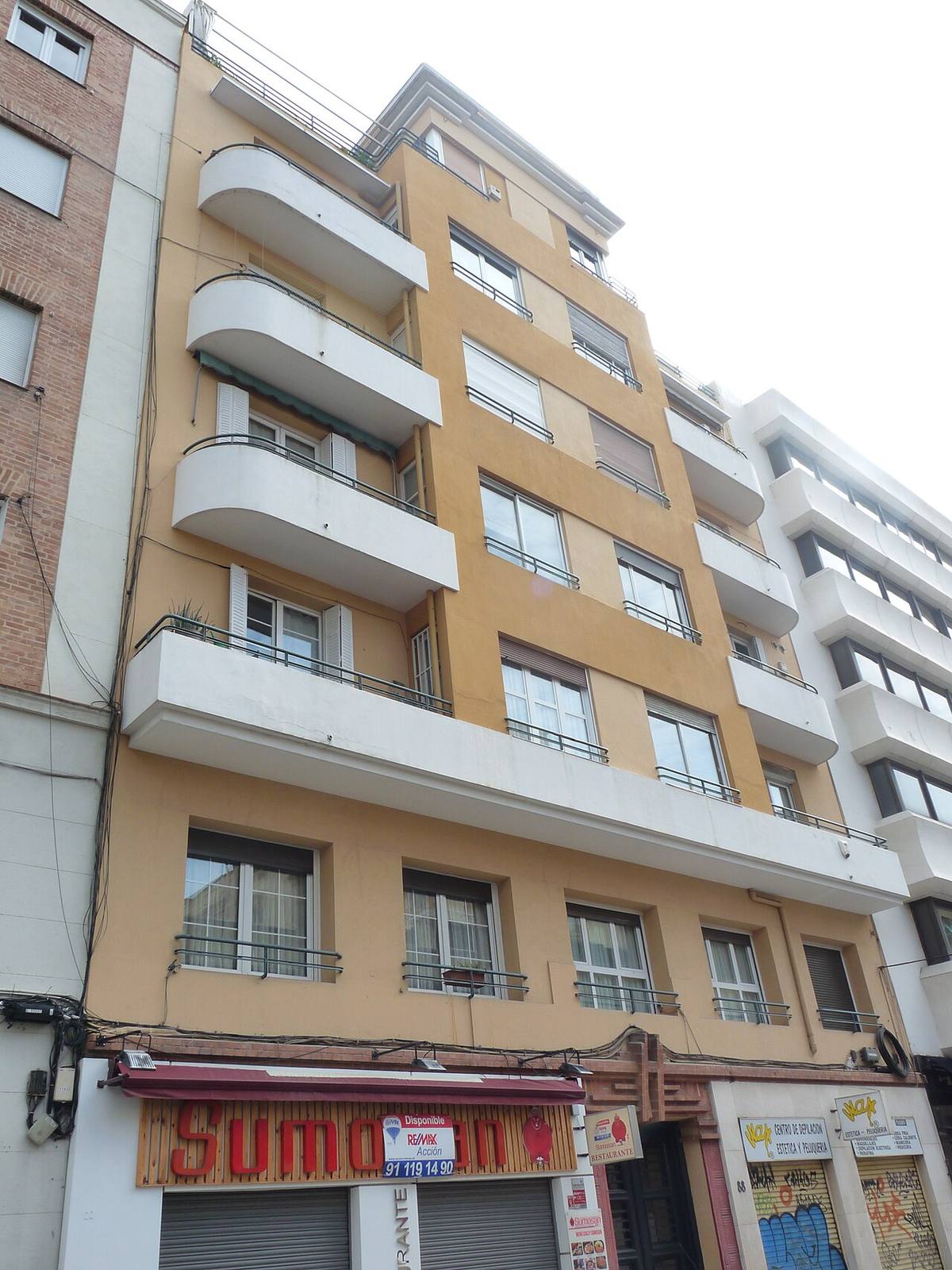 Edificio de viviendas en la calle de Modesto Lafuente, en el distrito de Chamberí.