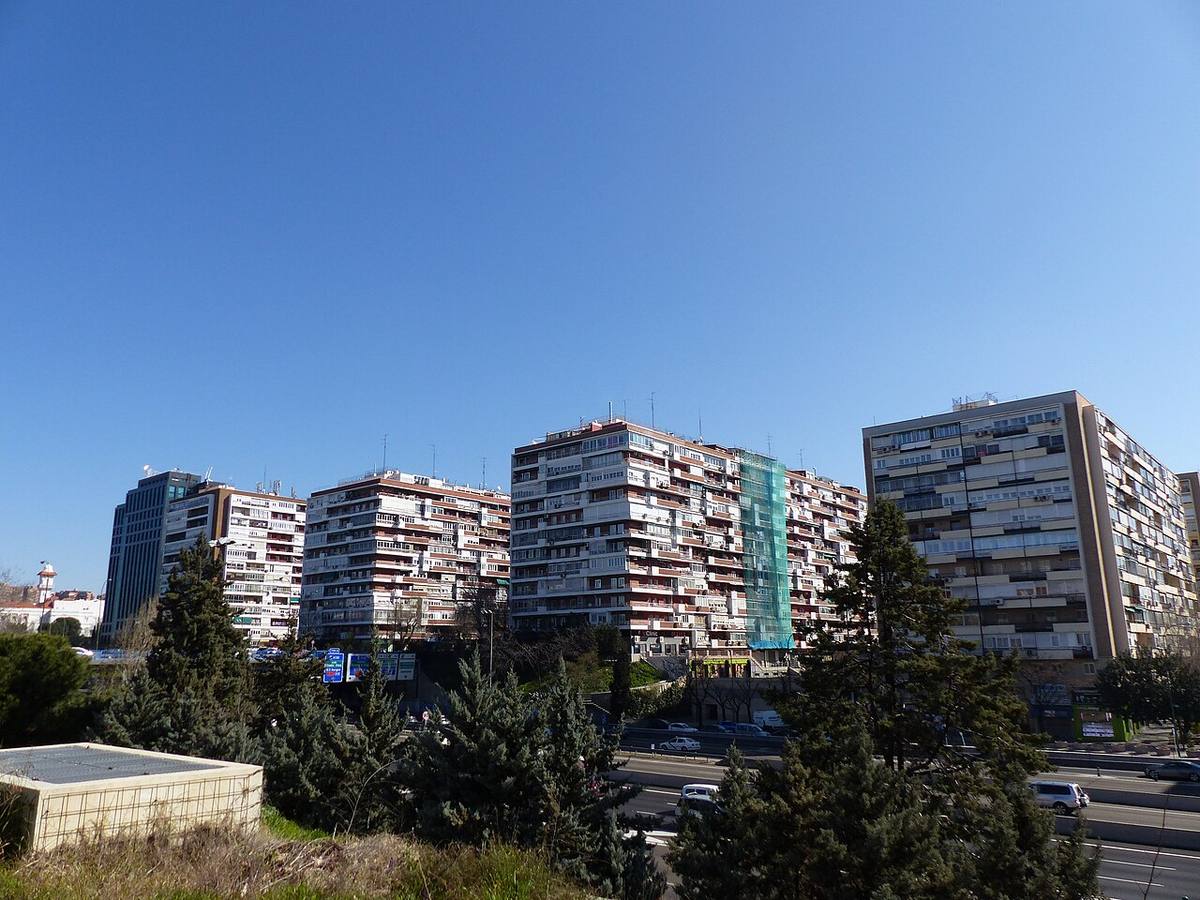 Bloques de viviendas en el Barrio de la Concepción, Madrid.