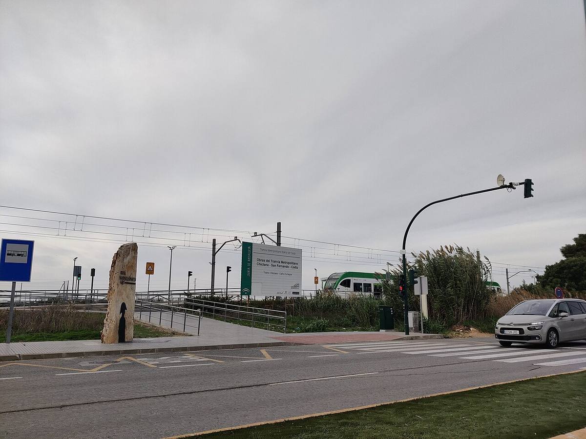 Acceso a la zona de transporte en Chiclana de la Frontera.