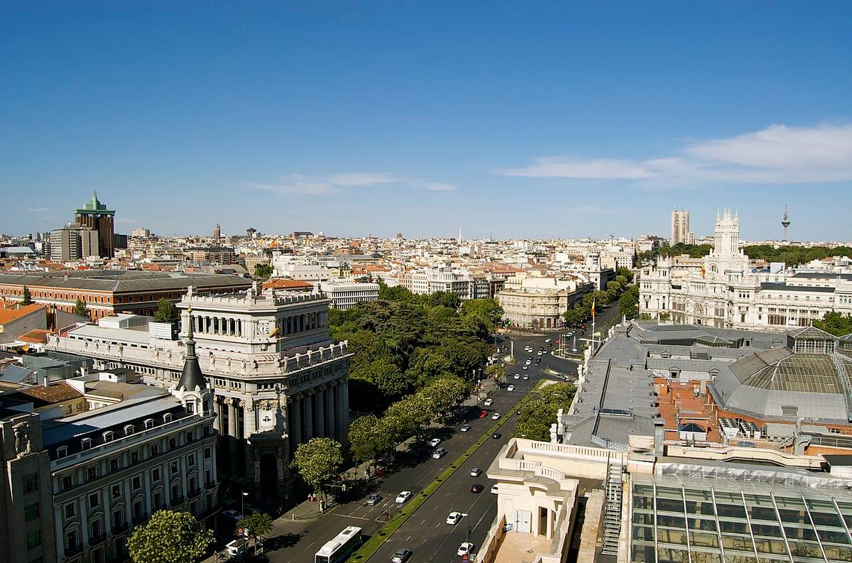 Vista aérea de la calle de Alcalá y el centro de Madrid.