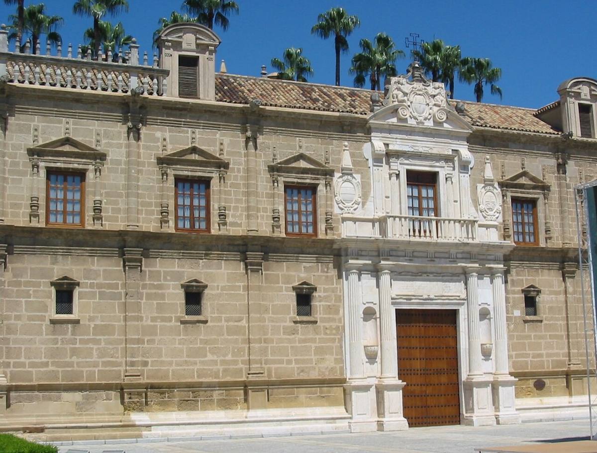 Fachada del Hospital de las Cinco Llagas, sede del Parlamento de Andalucía en Sevilla.