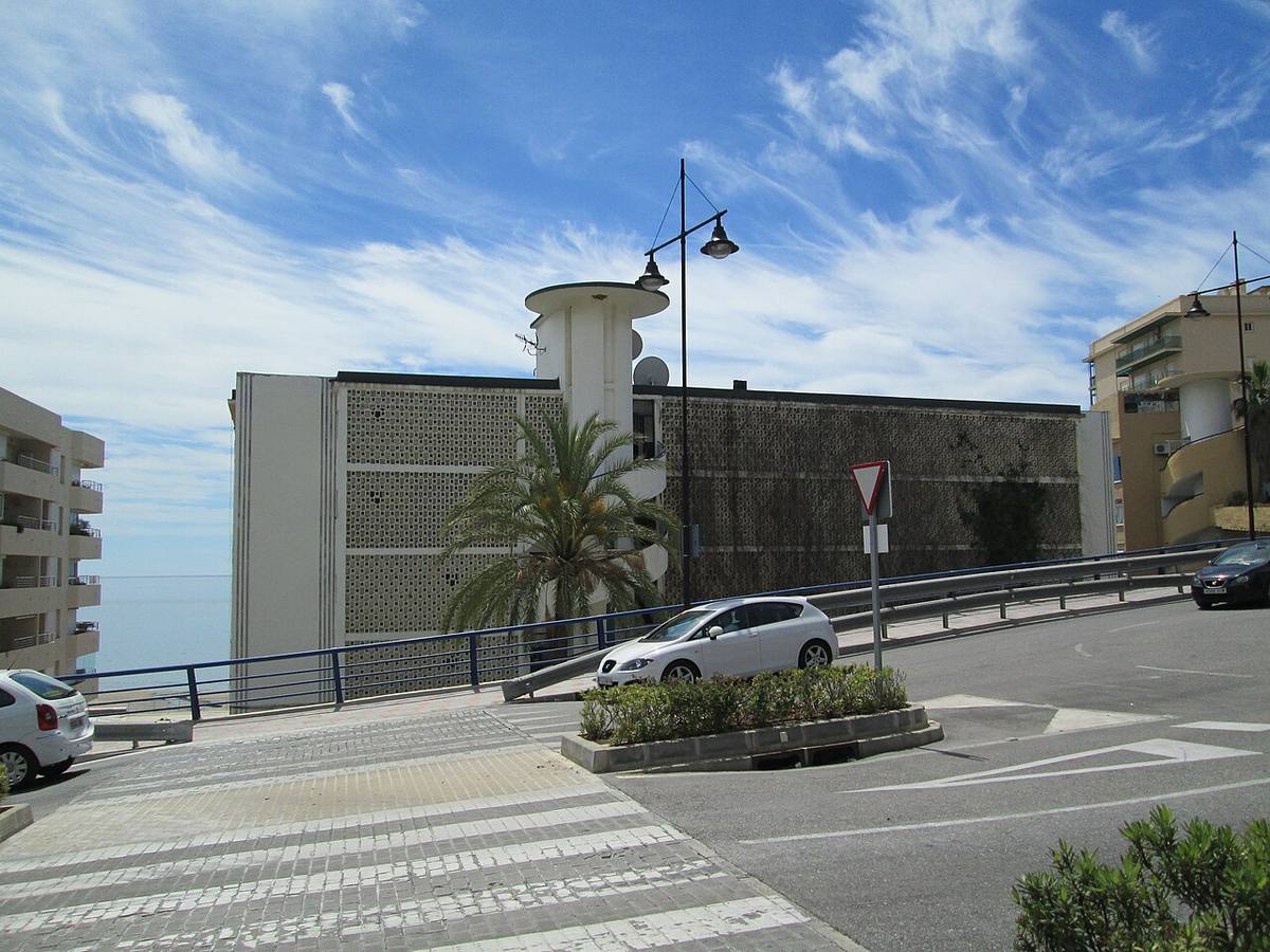 Edificio de apartamentos turísticos en Fuengirola, Málaga.
