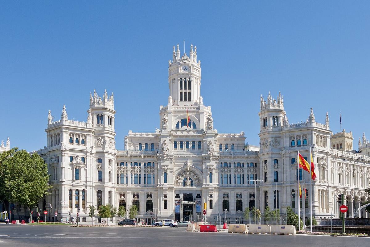 Fachada del Palacio de Comunicaciones, sede del Ayuntamiento de Madrid.
