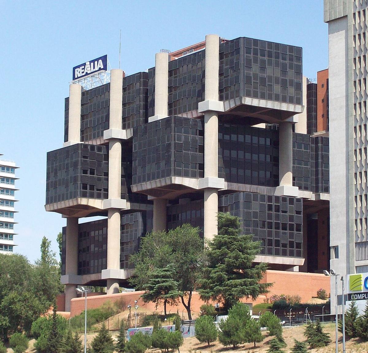 Edificio AGF en la calle Albacete 5, Madrid.