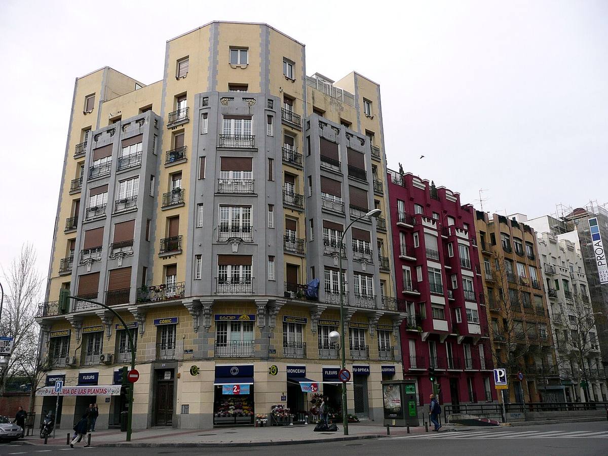 Bloque de viviendas situado en la calle de Santa Engracia, en Chamberí.