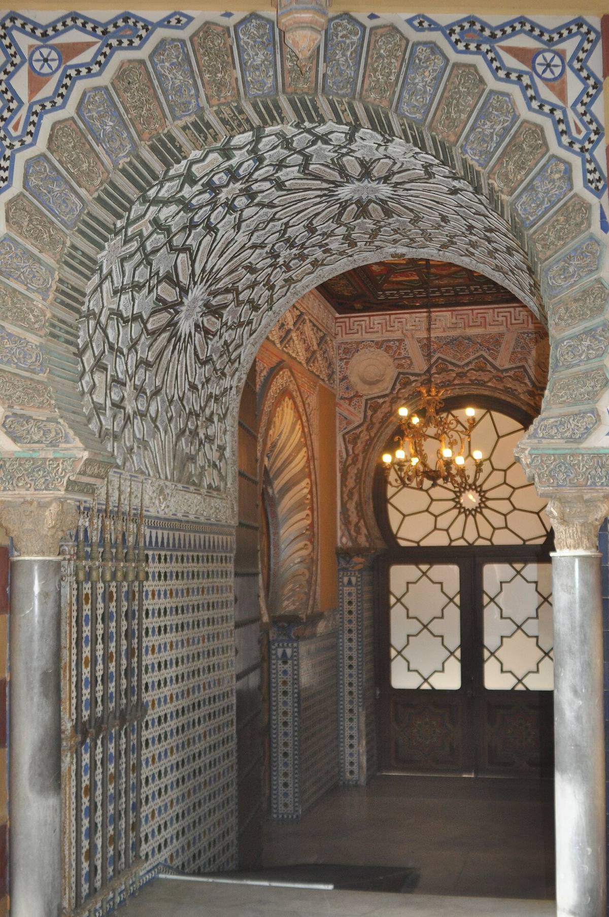 Entrada al Ayuntamiento de Sanlúcar de Barrameda.