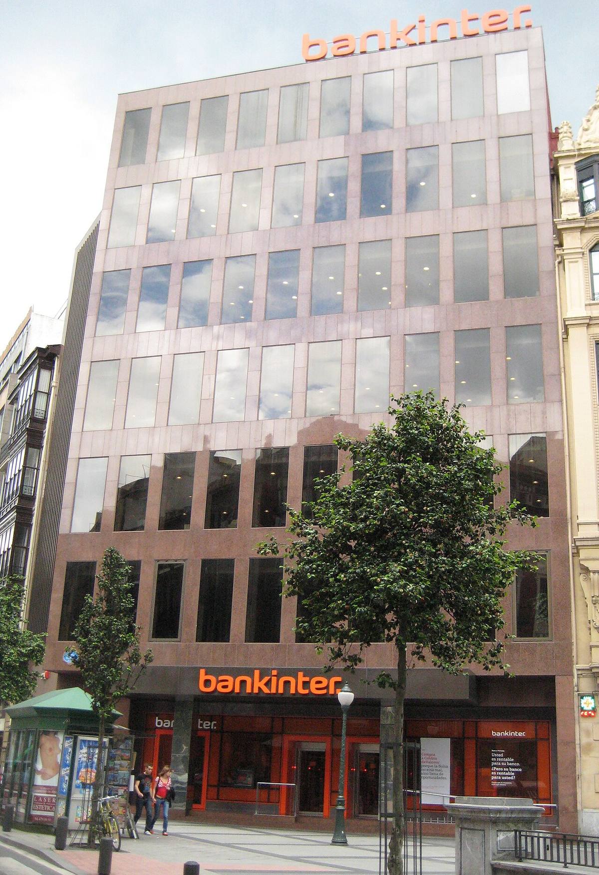 Sede de una oficina bancaria de Bankinter en Bilbao.
