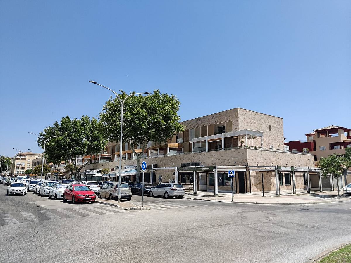 Zona residencial y comercial en Valdelagrana, Cádiz.