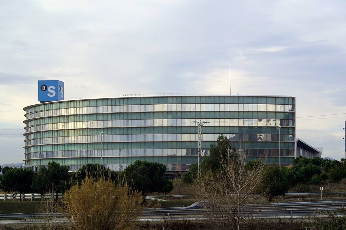 Edificio corporativo de Banco Sabadell en Sant Cugat del Vallès.