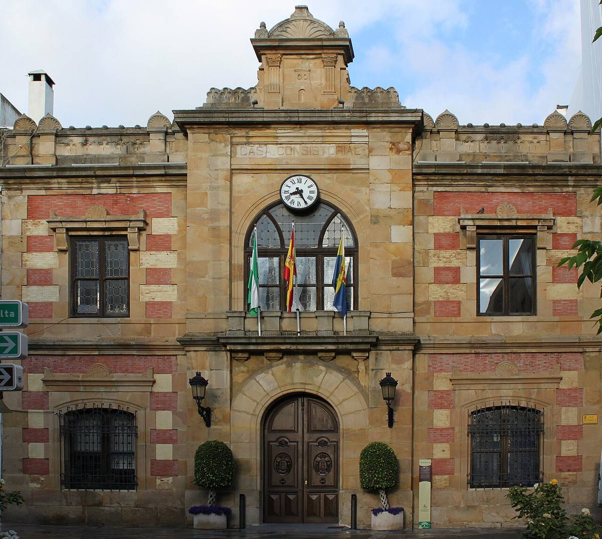 Fachada principal del Ayuntamiento de Algeciras.