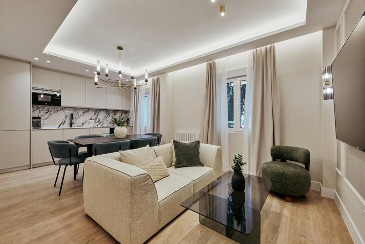 Piso de 3 dormitorios en Alcalde Sainz de Baranda 17 — Ibiza, Madrid