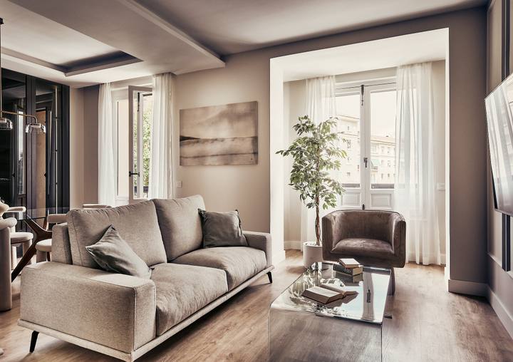 Piso de 3 dormitorios en Francisco Silvela 15 — Lista, Madrid