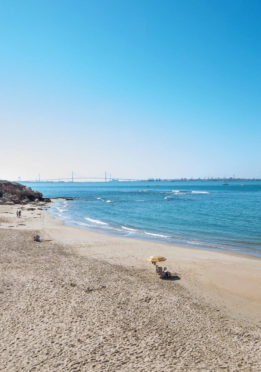 Chalet con piscina junto a la playa en Vistahermosa-Fuentebravía — Vistahermosa - Fuentebravía, El Puerto de Santa María